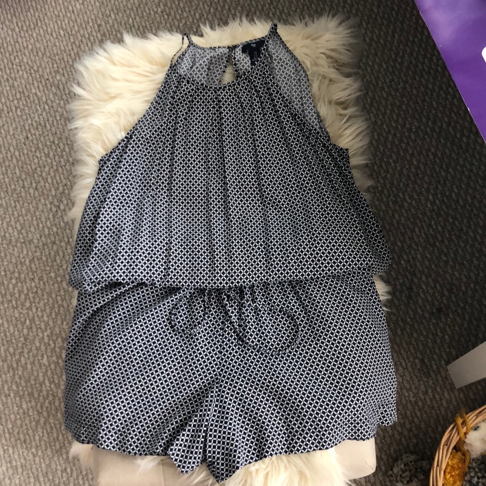 Gap romper navy and white print